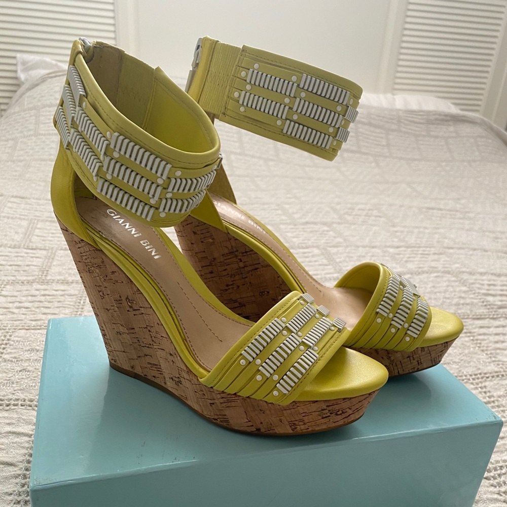 Gianni Bini platforms